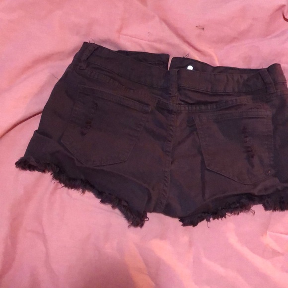 Distressed Maroon short-shorts. - Picture 4 of 4